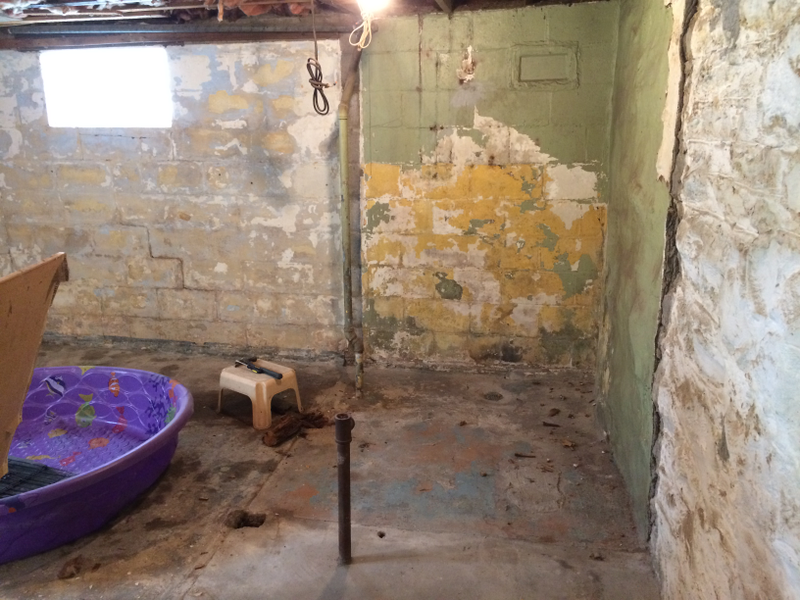 Illustration for article titled Old house, asbestos, crappy workmanshipÂ